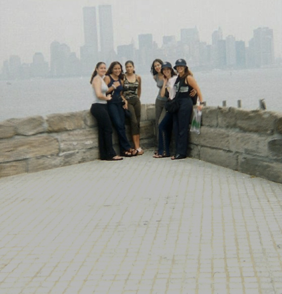 MY_WTC #193 | Patricia 2001 | my sister and my cousins