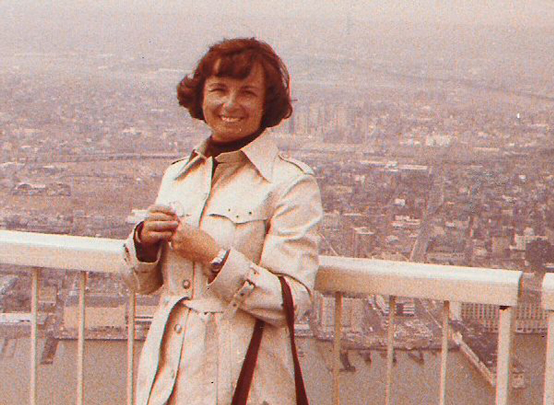 MY_WTC #586 | Herbert 1978 | Johanna on top of the world